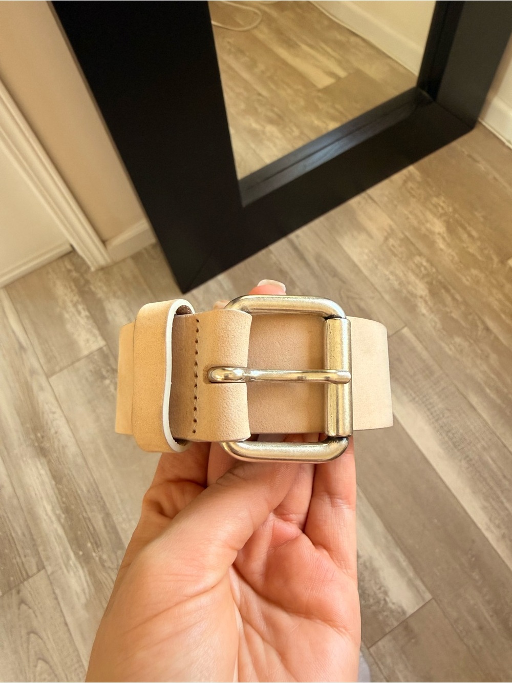 Closed Beige Leather Women's Belt with Silver Buckle